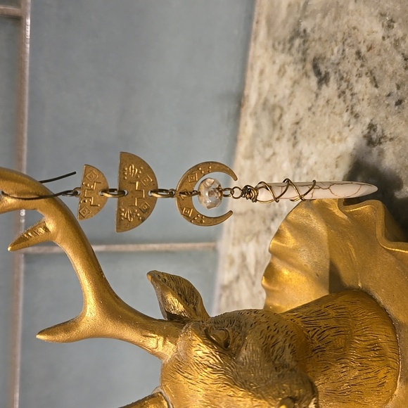 Gorgeous artisan earnings - Picture 6 of 6